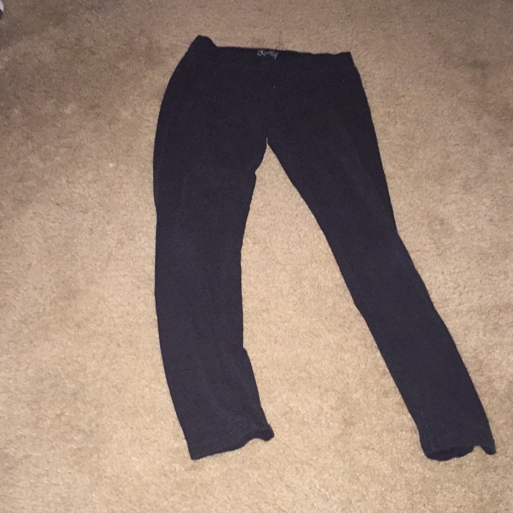 Black leggings